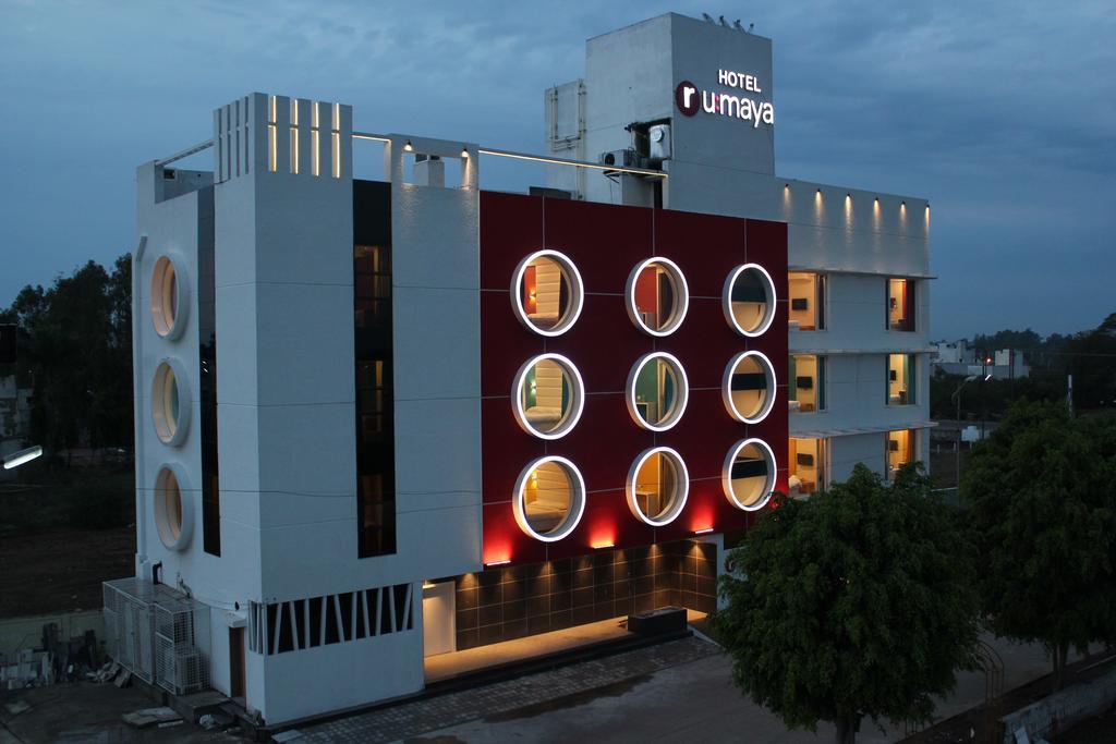 Oyo 963 Hotel Rumaya Ujjain Zewnętrze zdjęcie